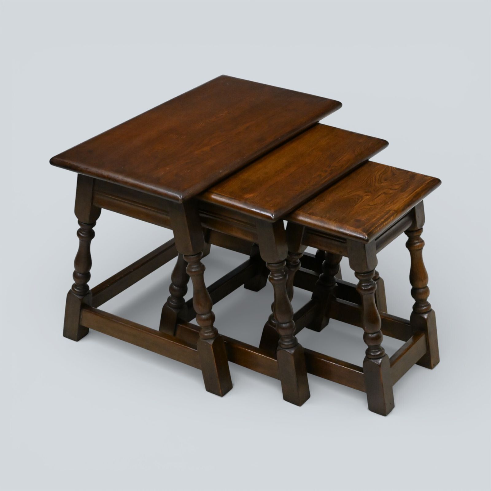 Old Charm Nest Of Tables Solid Oak Model 1494 Gold Badge Finish Free Delivery photo vintage