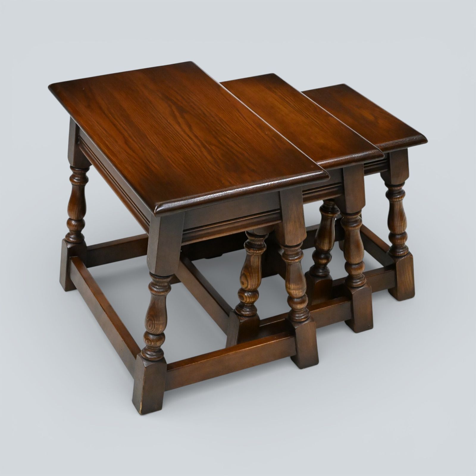 Old Charm Nest Of Tables Solid Oak Model 1494 "Tudor Brown" Finish Free Delivery photo vinterior
