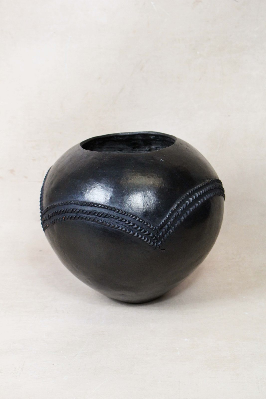Zulu Pot   163.3, African
