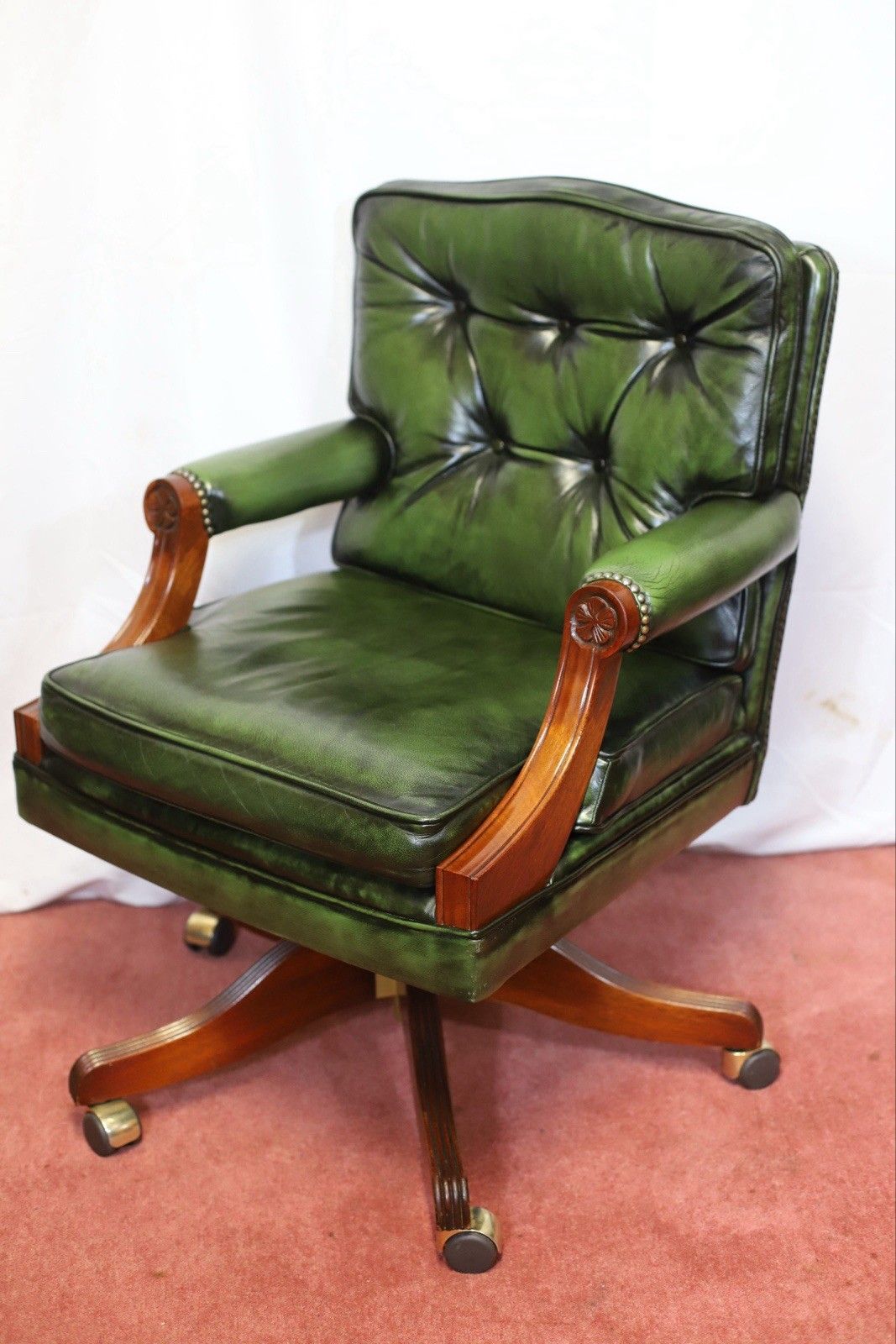 photo furniture Bevan Funnel Reprodux , Stunning Mahogany And Leather Swivel Chair