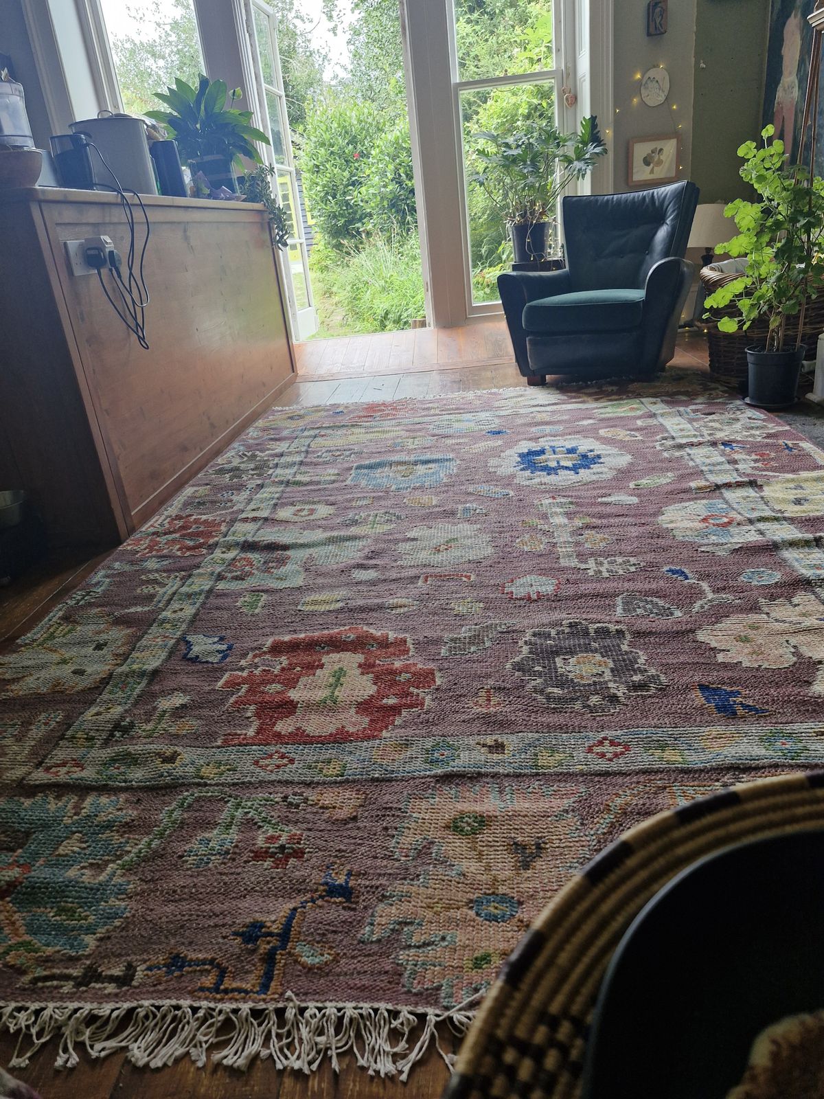 Graham And Green Lyla Hand Knotted Rug 300x200cms. Excellent Condition. photo Textiles