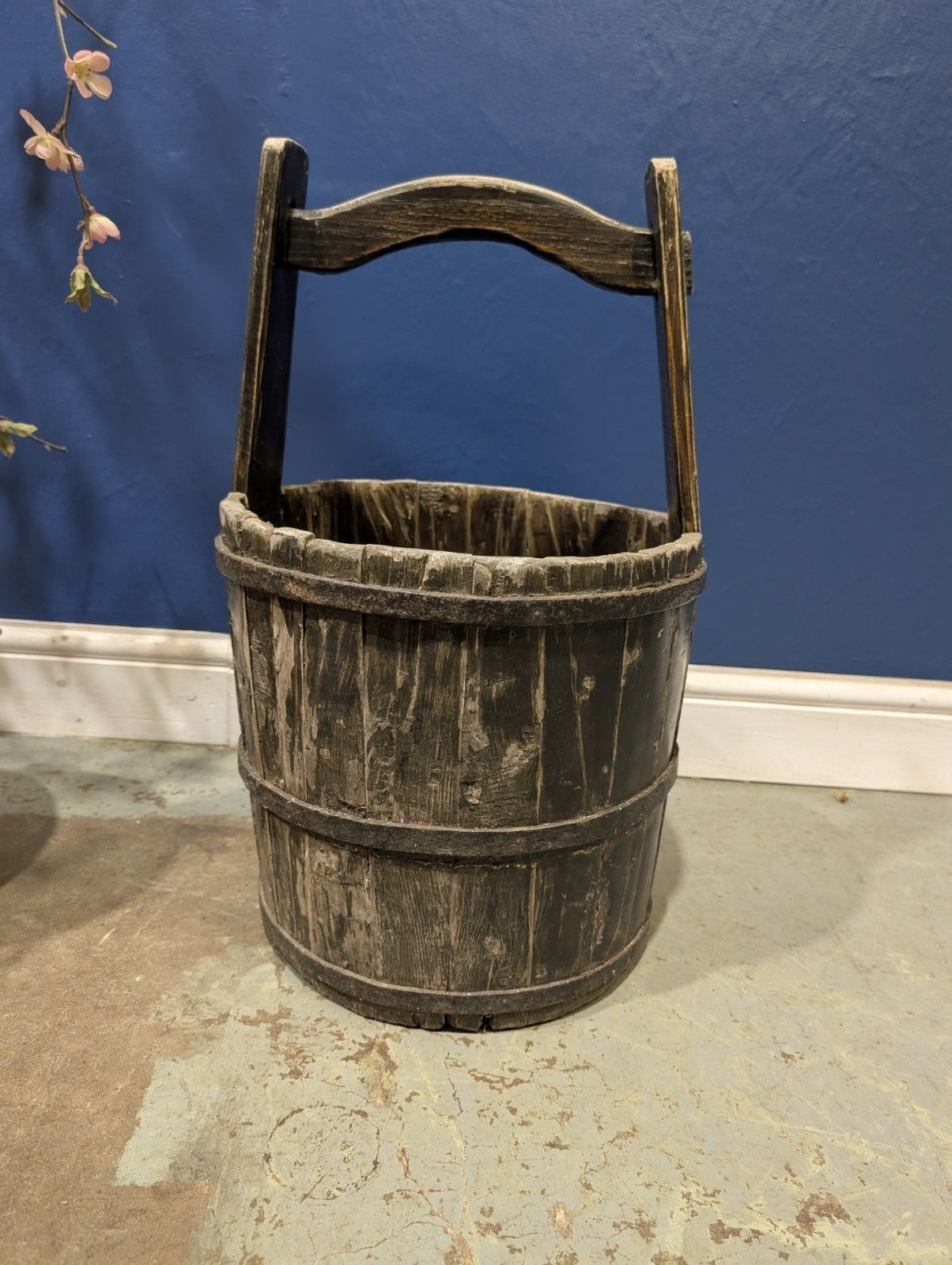 Antique Primitive Wooden Well Water Bucket Plant Pot Ironbound Barrel photo furniture