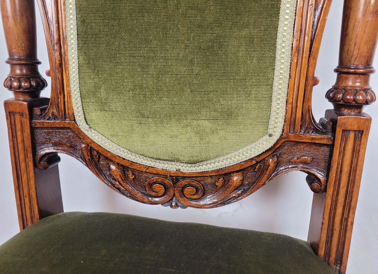 Victorian Hall Chair Oak Upholstered Foliate Carvings Castors photo vintage