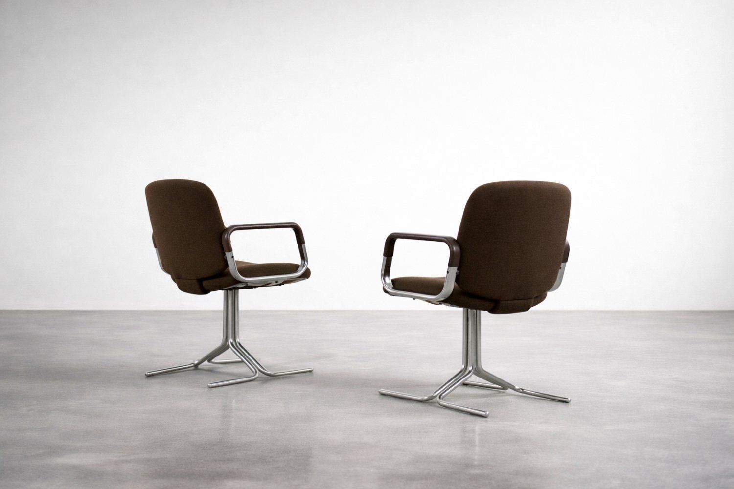 Mid Century Modern German Modern Brown Fabric And Aluminum Chairs By Herbert Hirche For Mauser Werke Waldeck, 1970s, Set Of 2 photo 2106.0