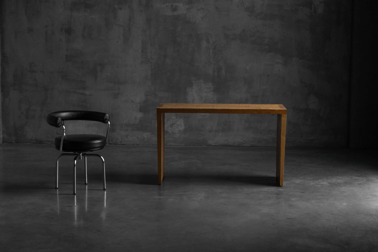 photo furniture Hand Carved Oak Console Table, France, Early 21st Century