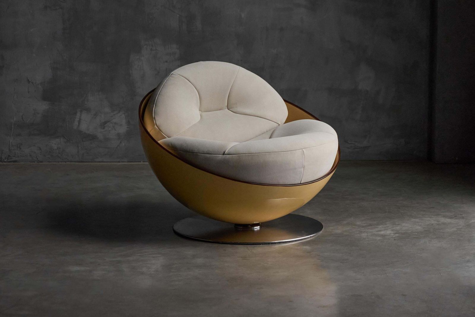 photo furniture Esfera Lounge Chairs By Ricardo Fasanello, Brazil, Late 1960s