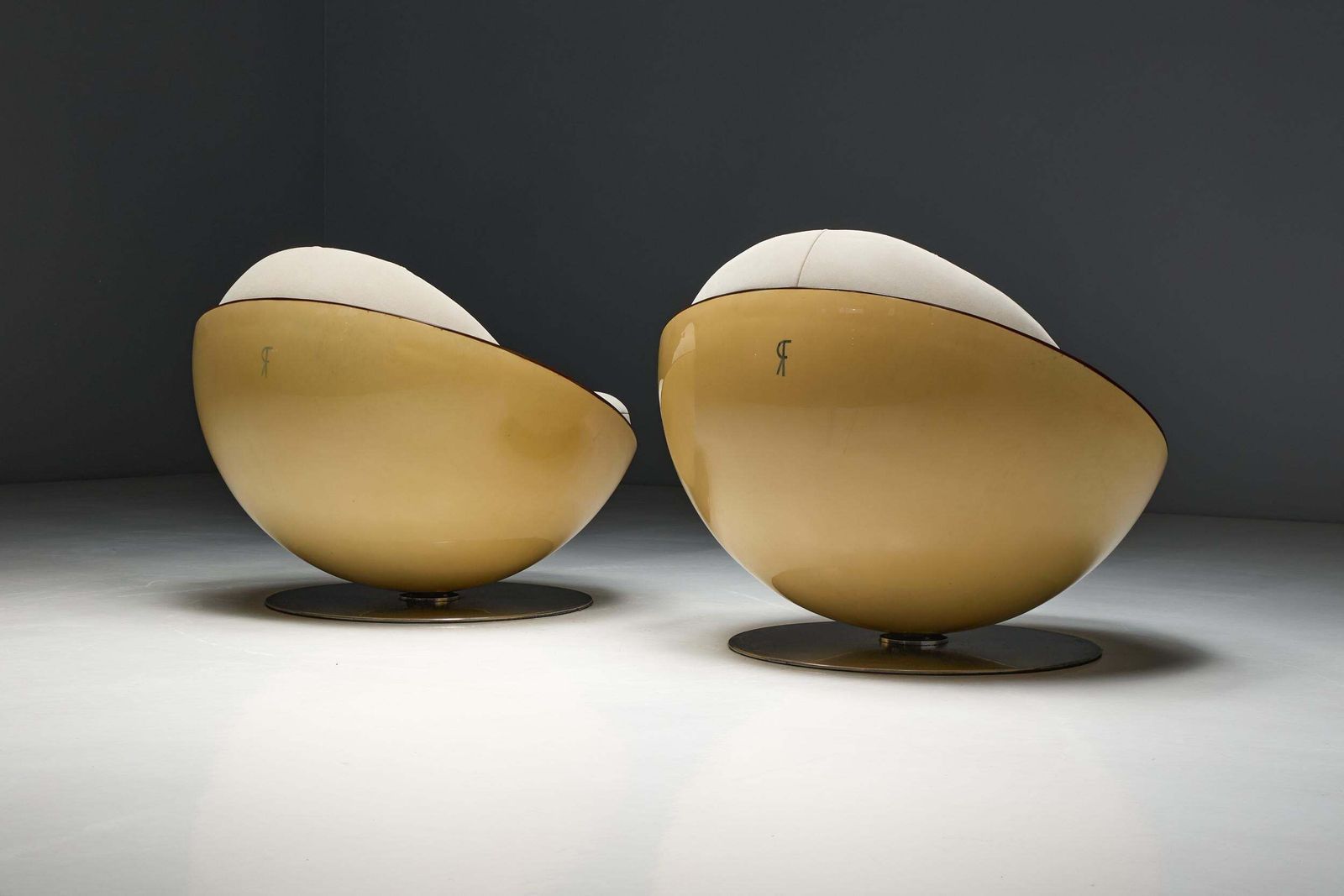Furniture Esfera Lounge Chairs By Ricardo Fasanello, Brazil, Late 1960s photo