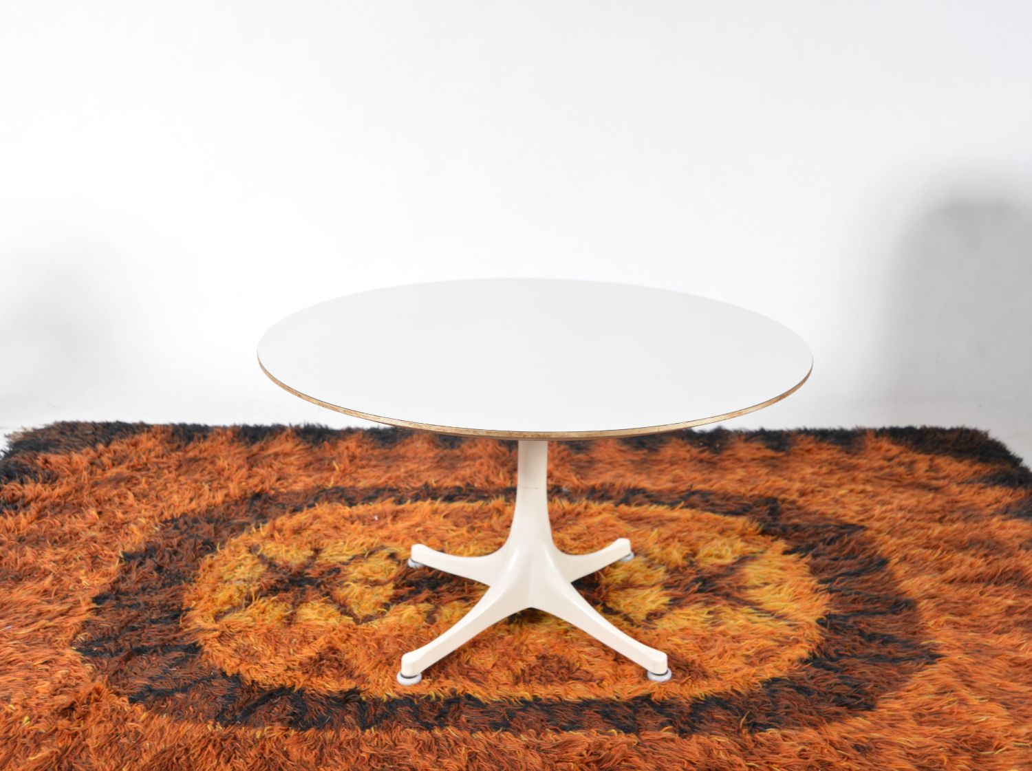 1960s Midcentury White Low Pedestal Coffee Side Table By George Nelson For Herman Miller Model 5452 photo buy
