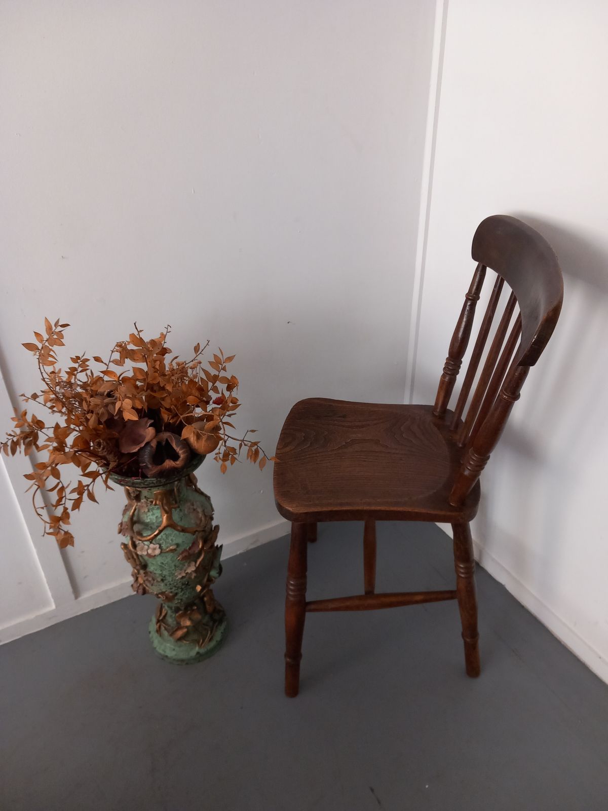 Set Of Four Antique Windsor Dining Chairs photo vinterior