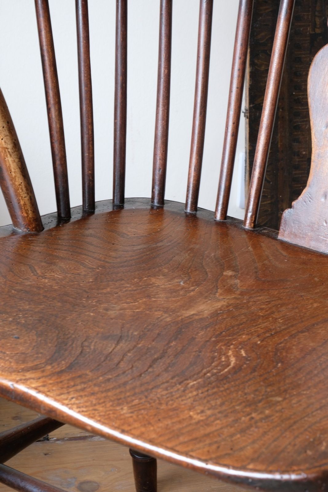 photo furniture 19th Century Windsor Wheelback Armchair In Ash & Elm (Circa 1860)
