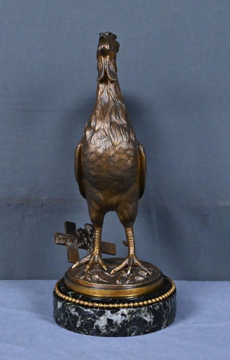 Art Bronze "The Rooster" Signed G. Guesnet – Late 19th Century photo