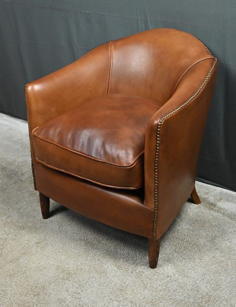 photo furniture Solange Club Chair In Sheepskin Leather
