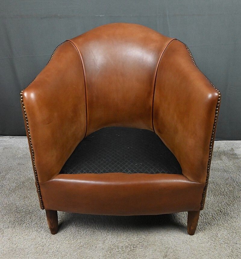 photo buy Solange Club Chair In Sheepskin Leather
