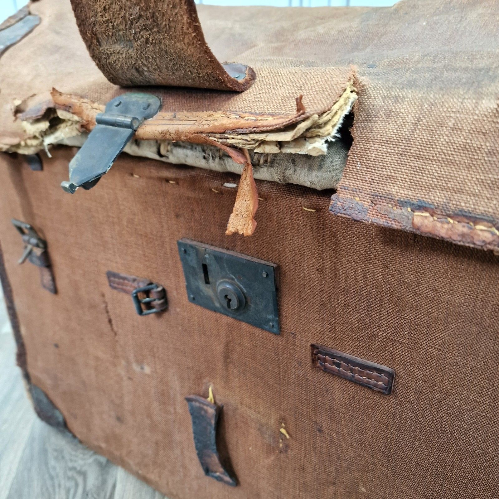 140.0 Antique Vintage  Travel Trunk Geo. Perry Of Dublin Domed Storage Steamer Chest photo