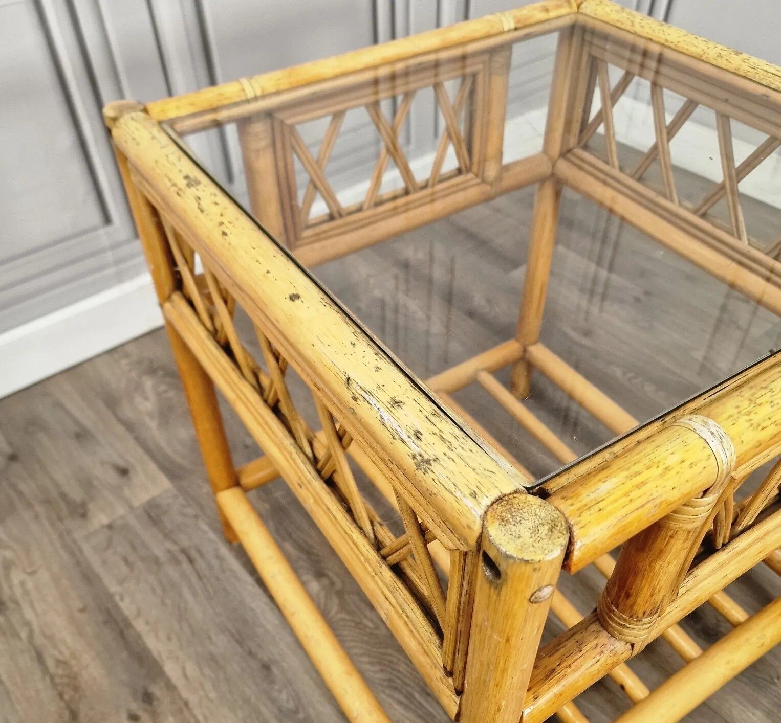 photo vintage Vintage Square Coffee Table Bamboo Rattan Wicker Glass Top Boho? Tiki? Retro
