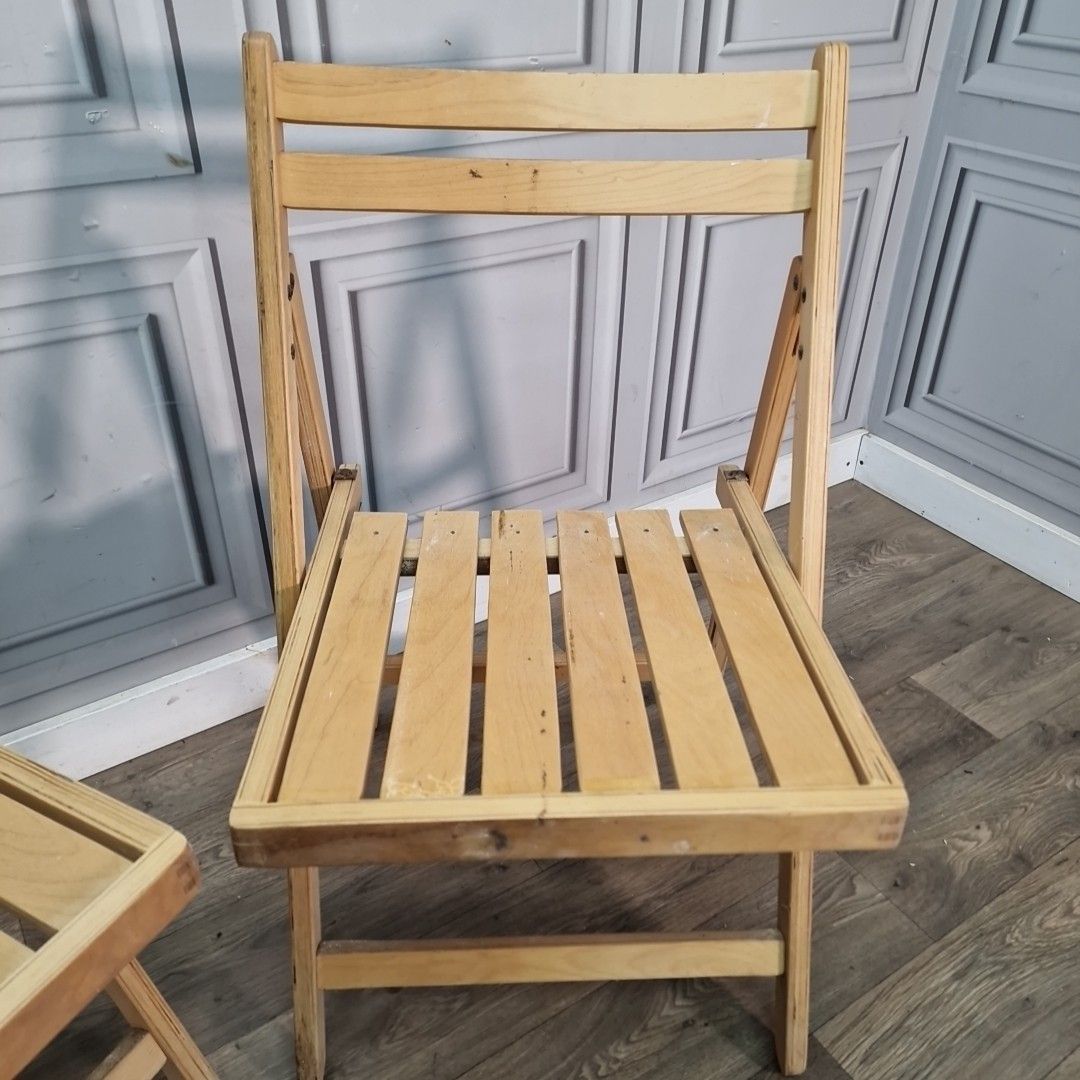 photo furniture Vintage Pair Folding Chairs Wooden Director Deck Habitat / Aldo Jacober Style