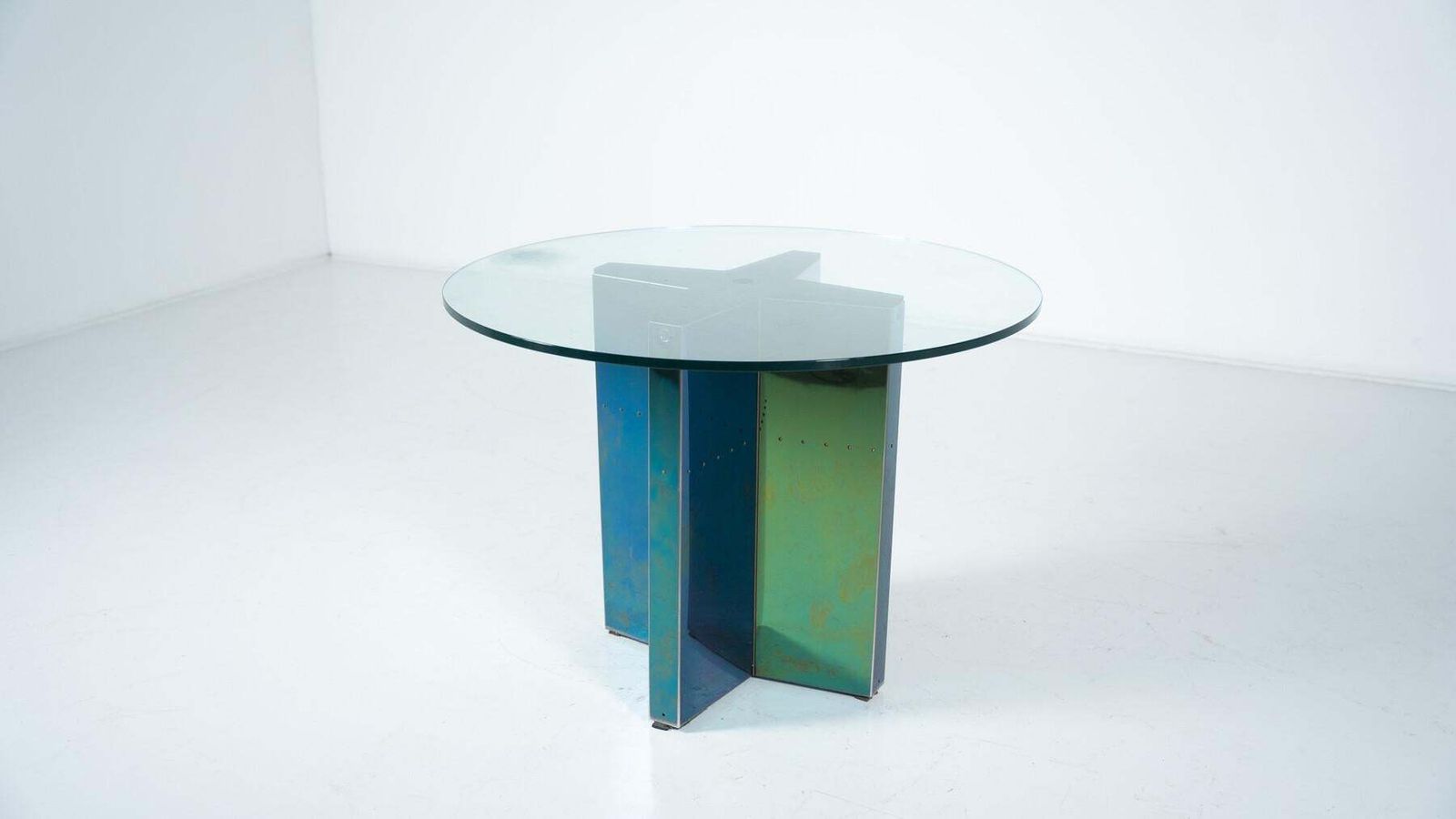 photo furniture Mid Century Modern Table Polygonon By Tobia Scarpa For B&B
