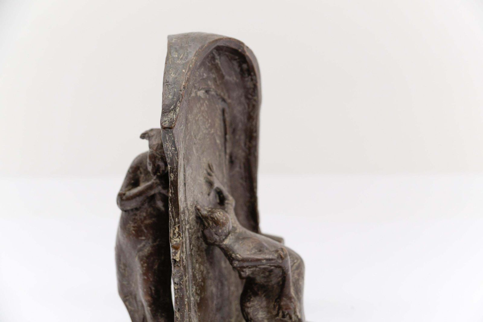 Figurative Artists Bronze Of A Keyhole Door Scene B.G. 1991 1/7 photo vinterior