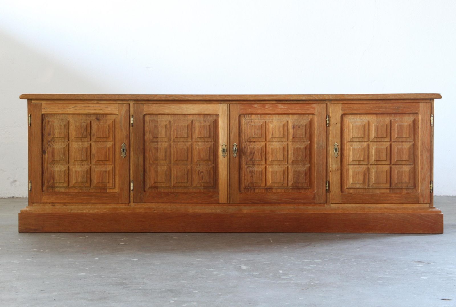 Vintage 1960/70s Danish Brutalist Light Oak Low Sideboard / Crezenda photo 3101.0