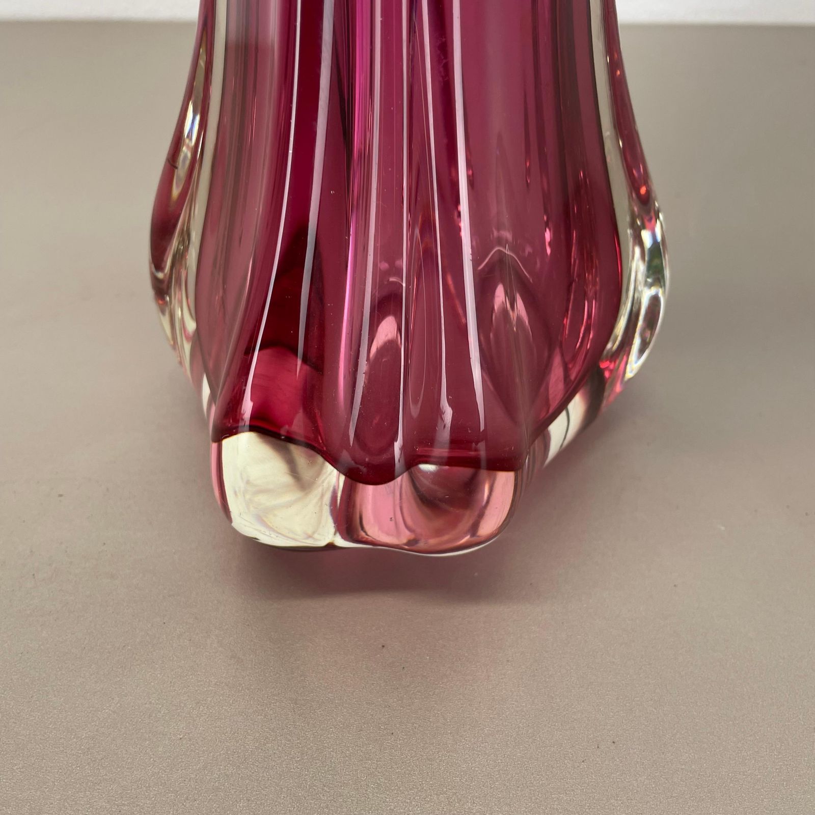 Extra Large 33cm Pink Heavy Large Murano Glass Sommerso Vase Italy, 1970s photo buy