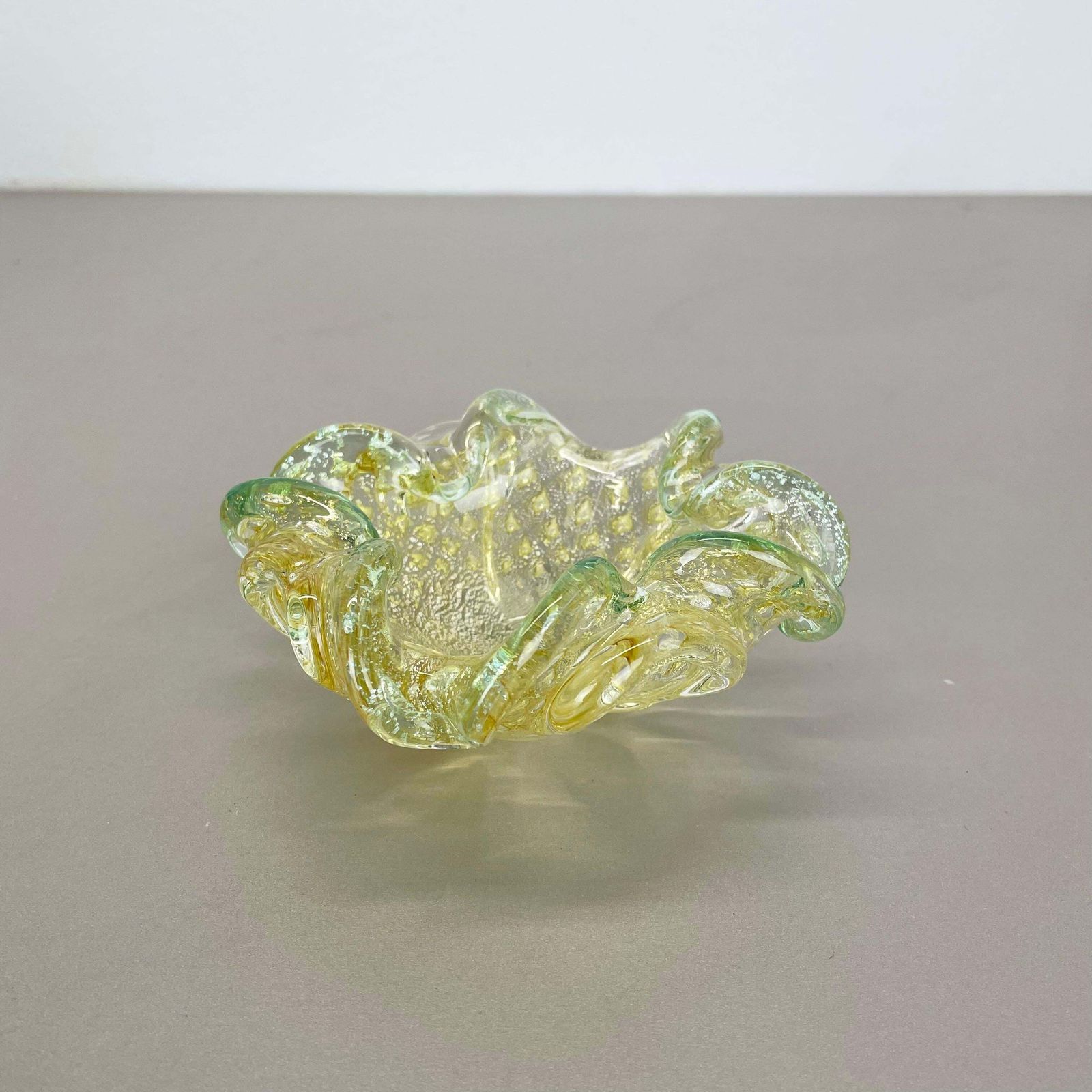 Murano Glass "Flakes" Bowl Element Shell Ashtray By Barovier + Toso, Italy, 1970 photo 428.0