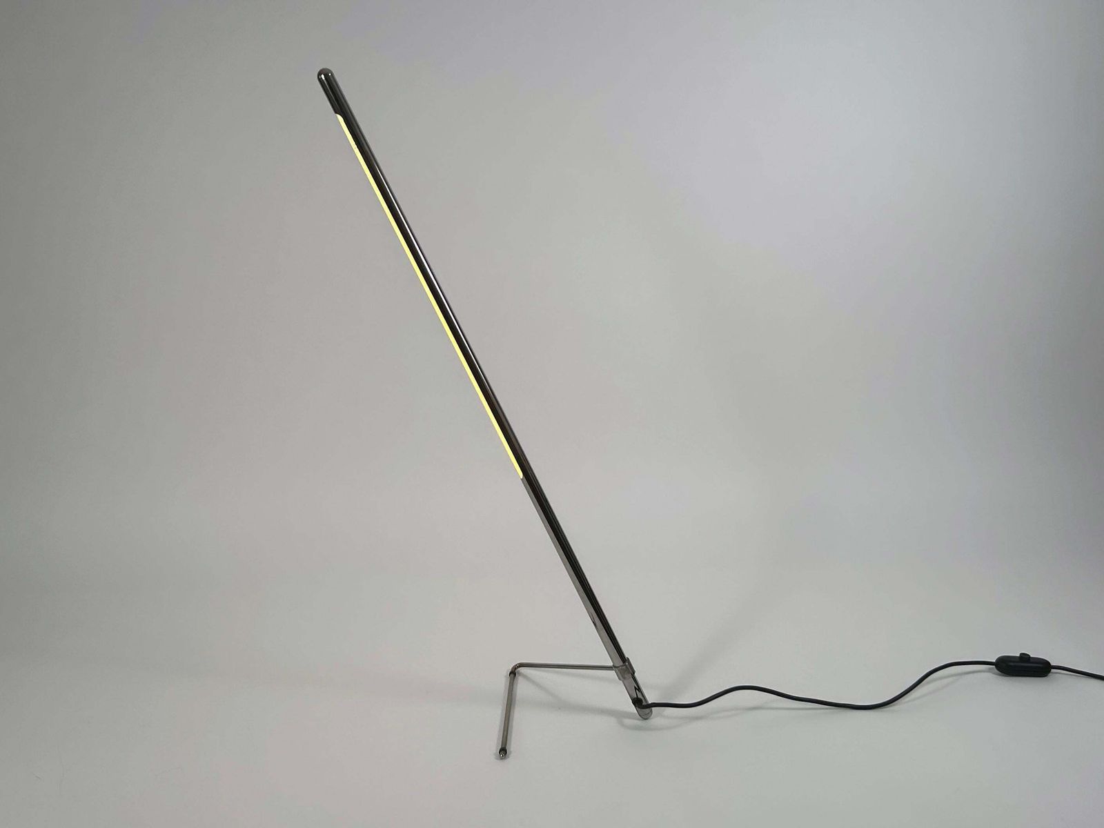 Early Adjustable 'Tubo' Table Lamp By Jo Niemeyer For Belux Switzerland 1984 photo for sale