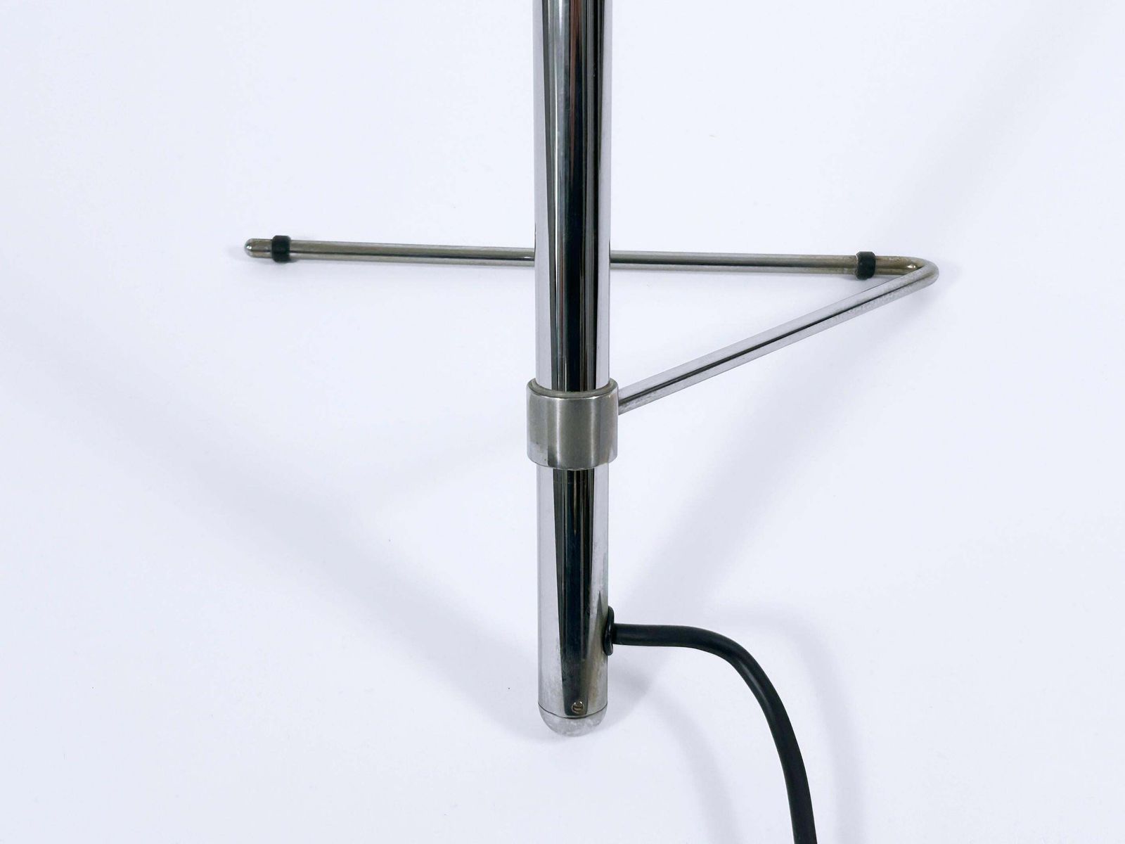 photo vintage Early Adjustable 'Tubo' Table Lamp By Jo Niemeyer For Belux Switzerland 1984
