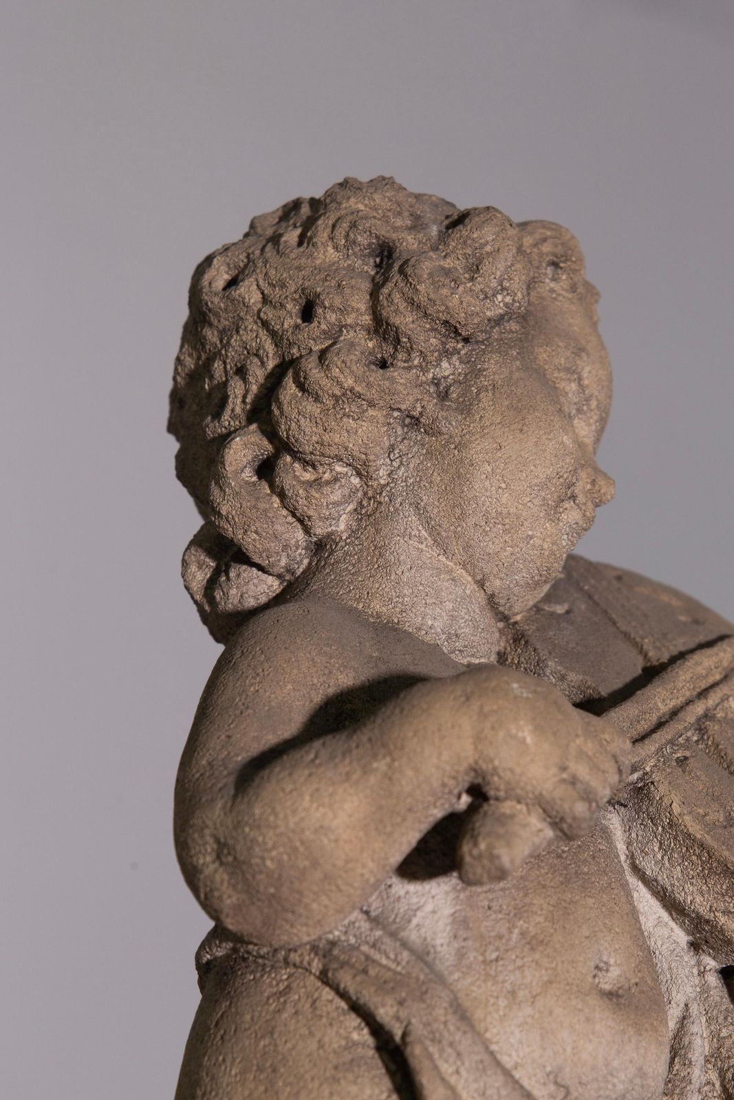Garden Decor Elegant Italian Musical Cherub Statue In Stone For The Garden photo