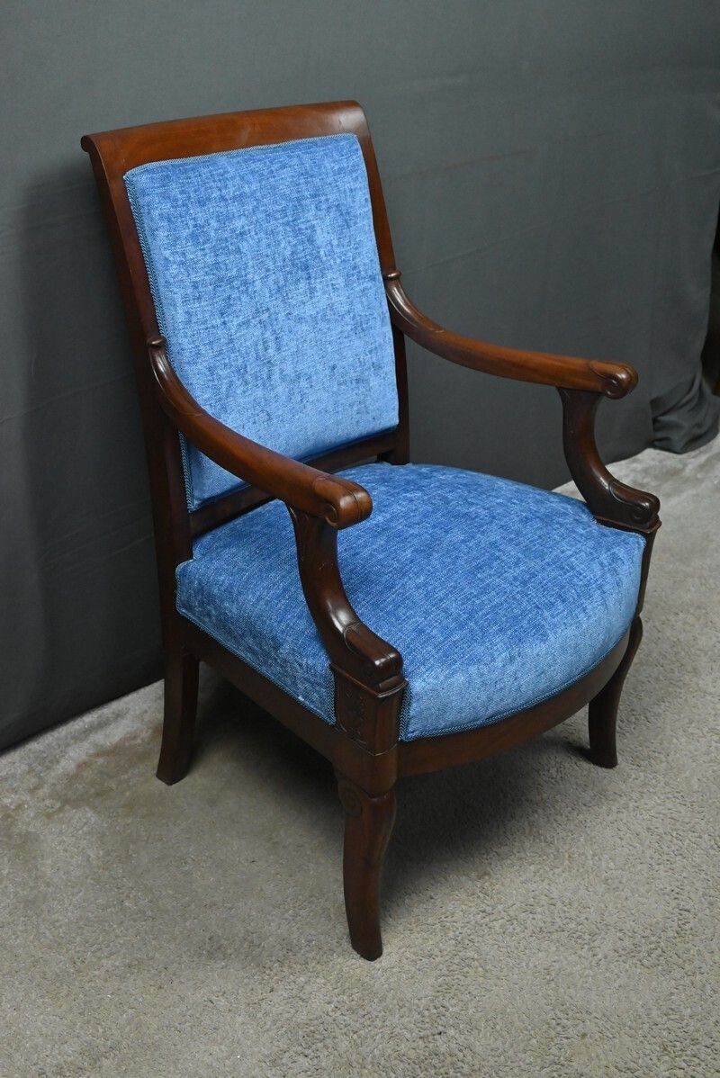 photo for sale Pair Of Mahogany Armchairs, Restoration Period – Early 19th Century