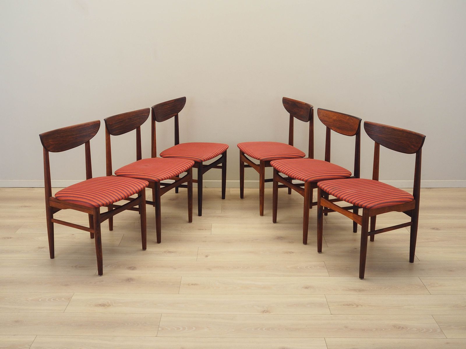 Set Van Zes Stoelen, Deens Design, Jaren 1970, Fabrikant: Skovby Møbelfabrik photo buy