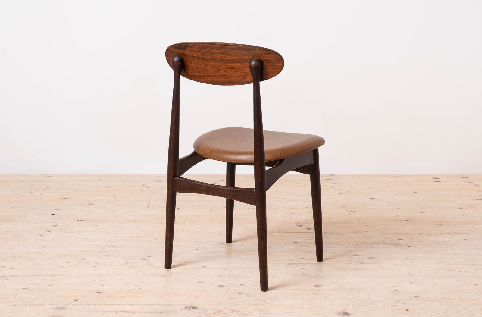 Furniture Mid Century Modern Dining Set, Round Table With 4 Fredrik Kayser Chairs No. 125b photo