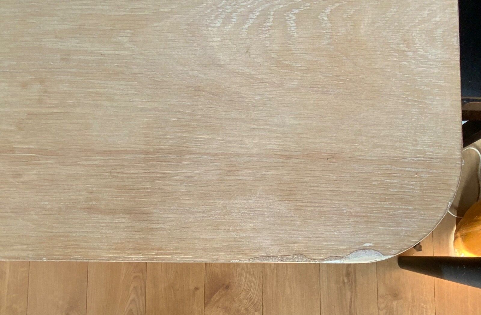 photo furniture Large Oak  Dining Table In Wood And Veneer 6 Seats Used