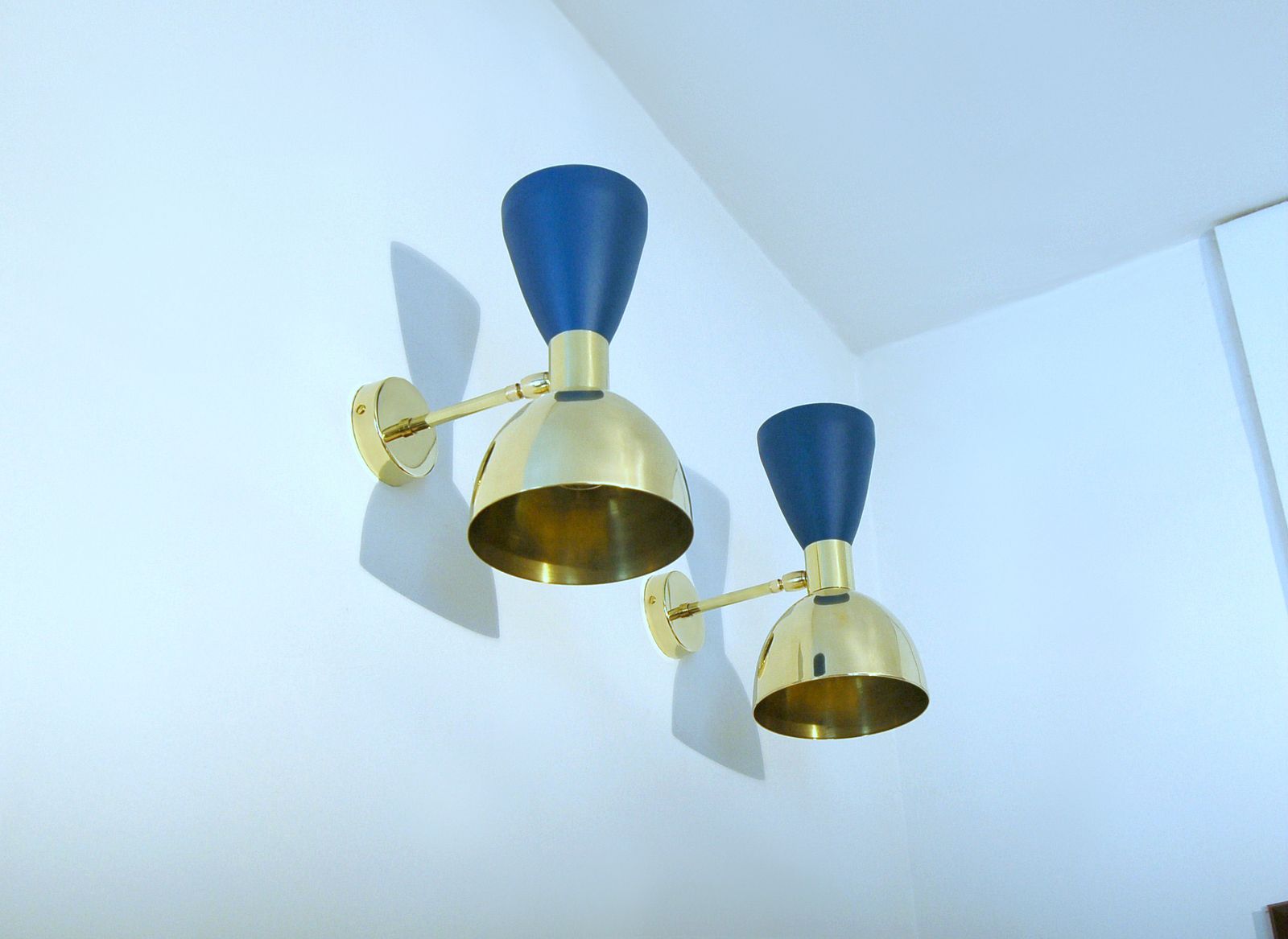 Pair Of Wall Lamp / Metal & Brass / Brass And Blue Opaque / Style '50 photo Lighting