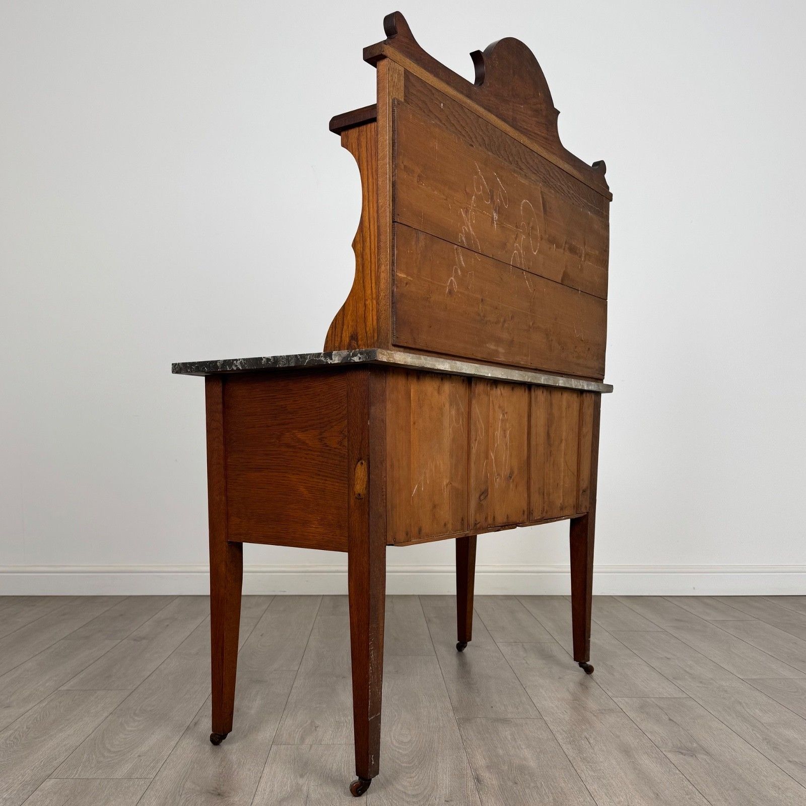 Antique 20th Century Arts & Crafts Washstand In Oak photo 625.0