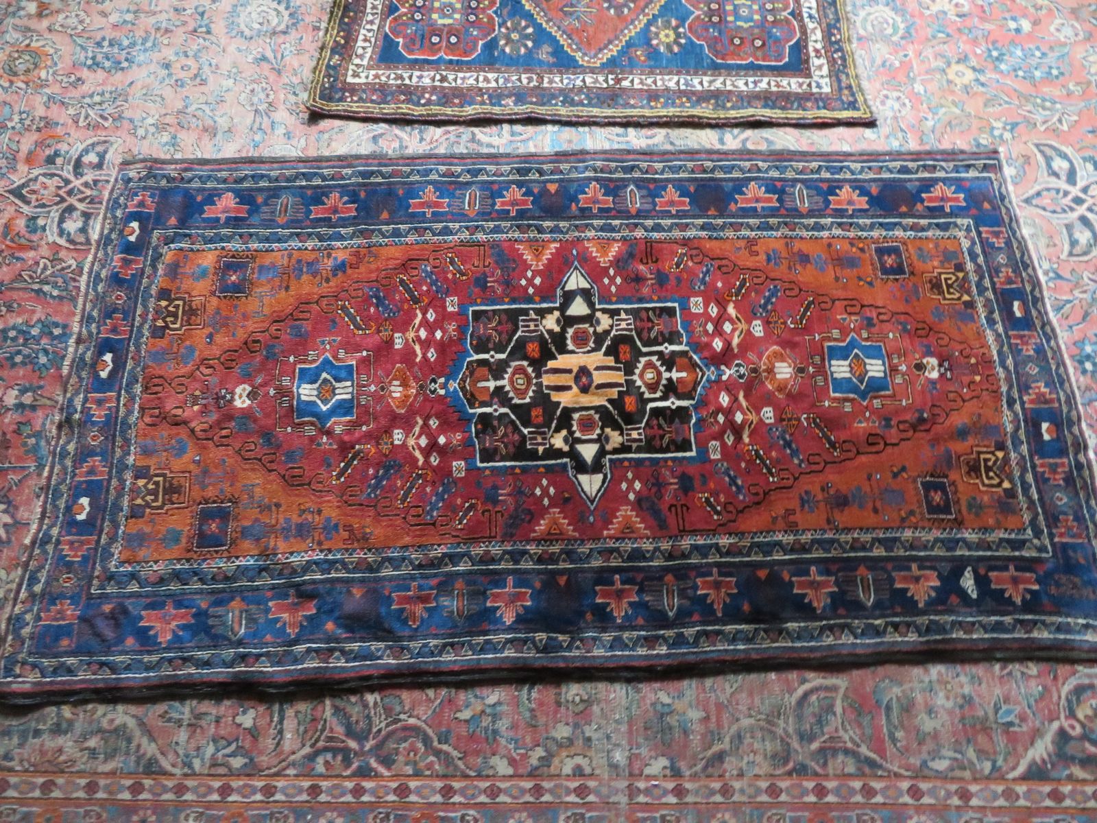 photo vinterior Unusual Antique Baluch Rug. 181cm X 104cm.