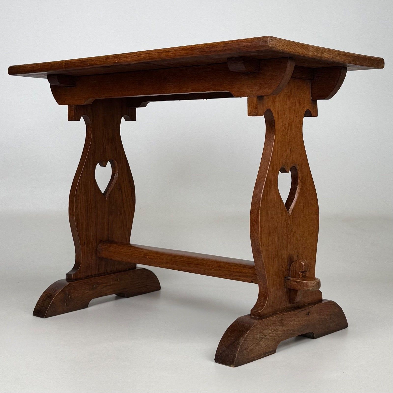 Antique 20th Century Arts & Crafts Coffee Table In Golden Oak photo furniture