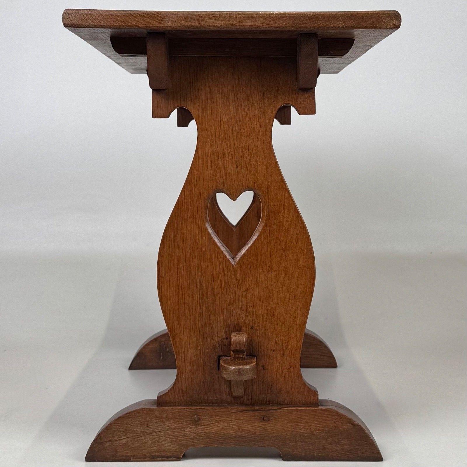 Antique 20th Century Arts & Crafts Coffee Table In Golden Oak photo for sale