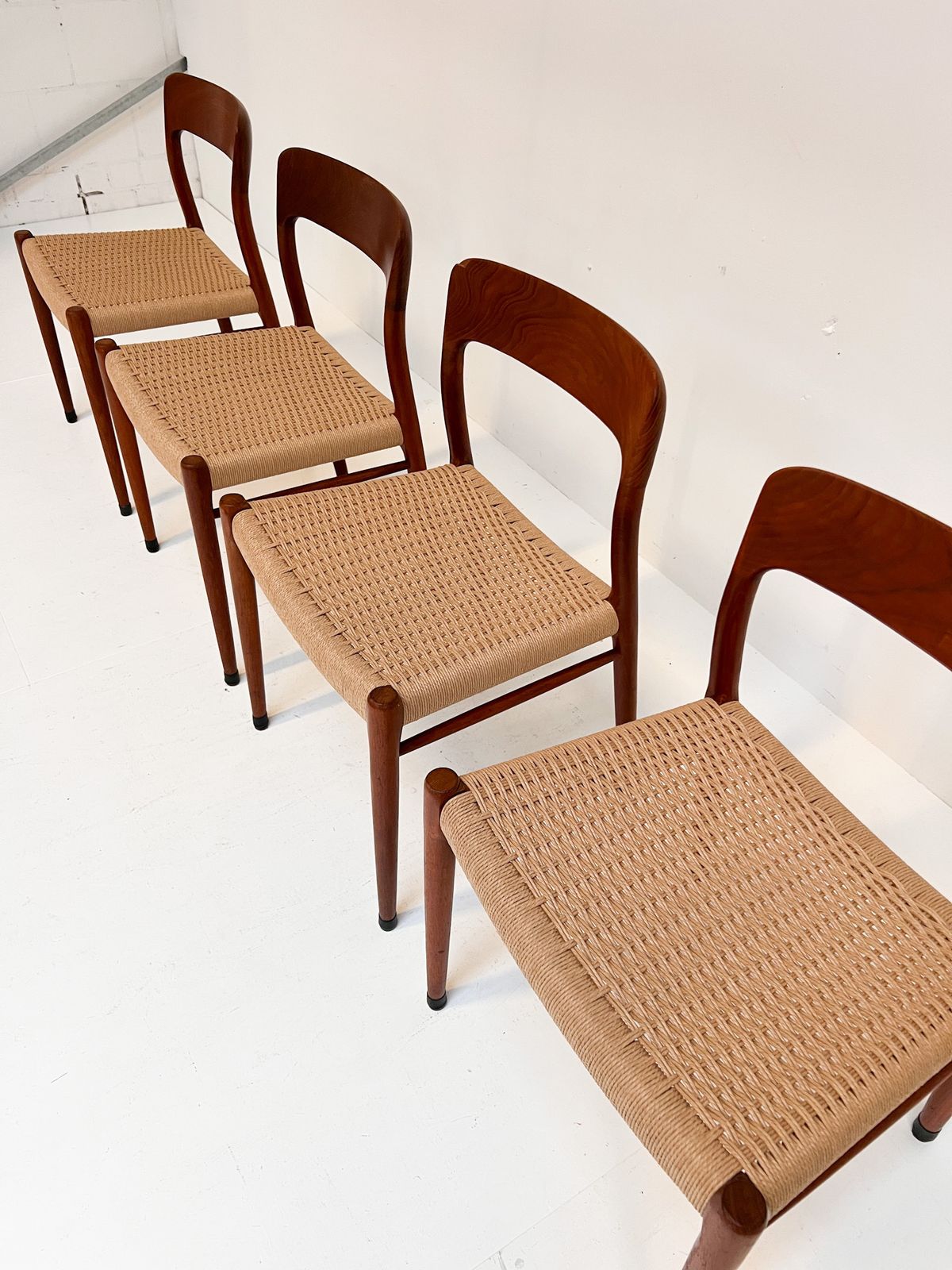 Refurbished Set Of 4 Model 75 Chairs By Niels Møller, 1960s photo buy