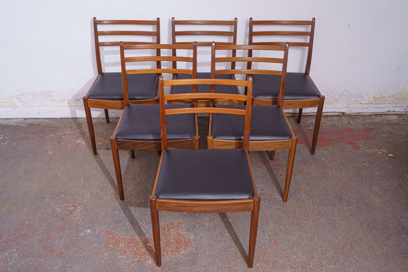 6 G Plan Mid Century Teak Dining Chairs, Newly Upholstered photo vinterior