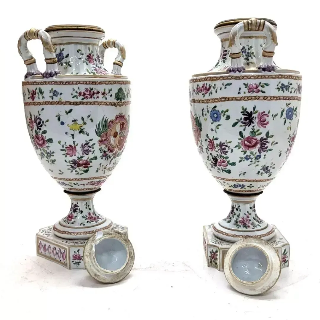 Pair Of 19th Century Covered Vases In Samson Porcelain photo Home Decor