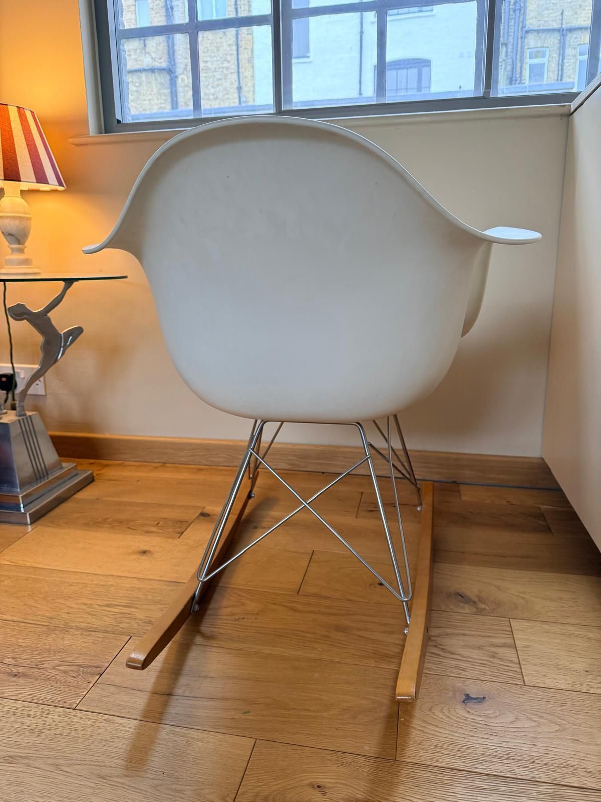 Vitra Eames Rar Rocking Chair White Maple Runners photo vinterior