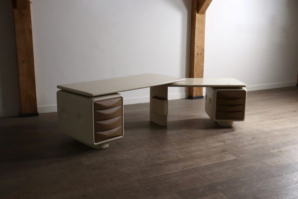 Ernest Igl Jet Corner Desk For Wilhelm Werndl, 1970s photo for sale