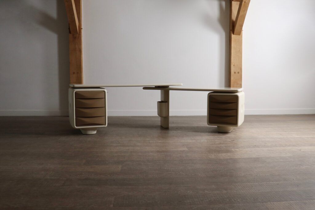 Ernest Igl Jet Corner Desk For Wilhelm Werndl, 1970s photo vintage