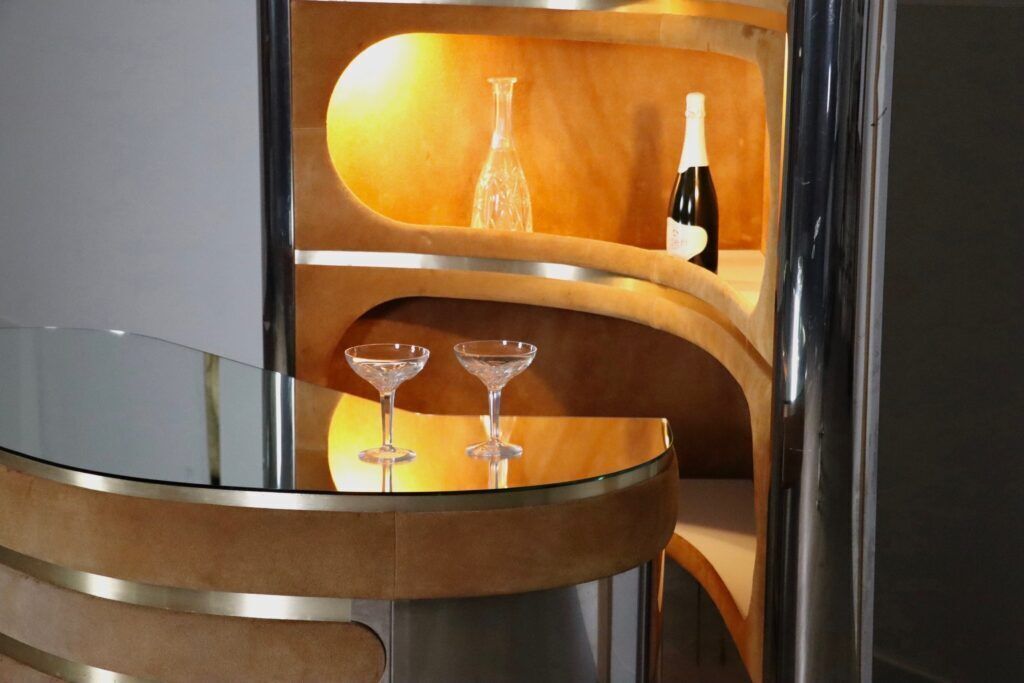 Suede And Chrome Dry Bar With Barstools In Cognac By Willy Rizzo, Italy 1970s photo furniture