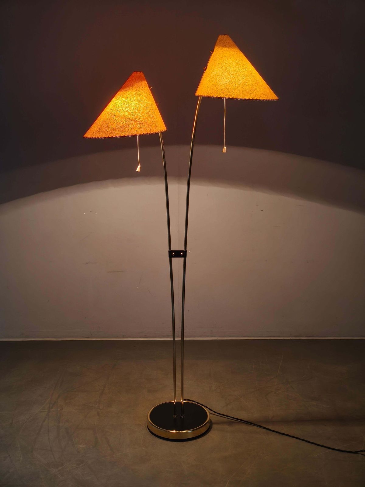 photo buy Mid Century Japanese Style Brass Floor Lamp, 1960s