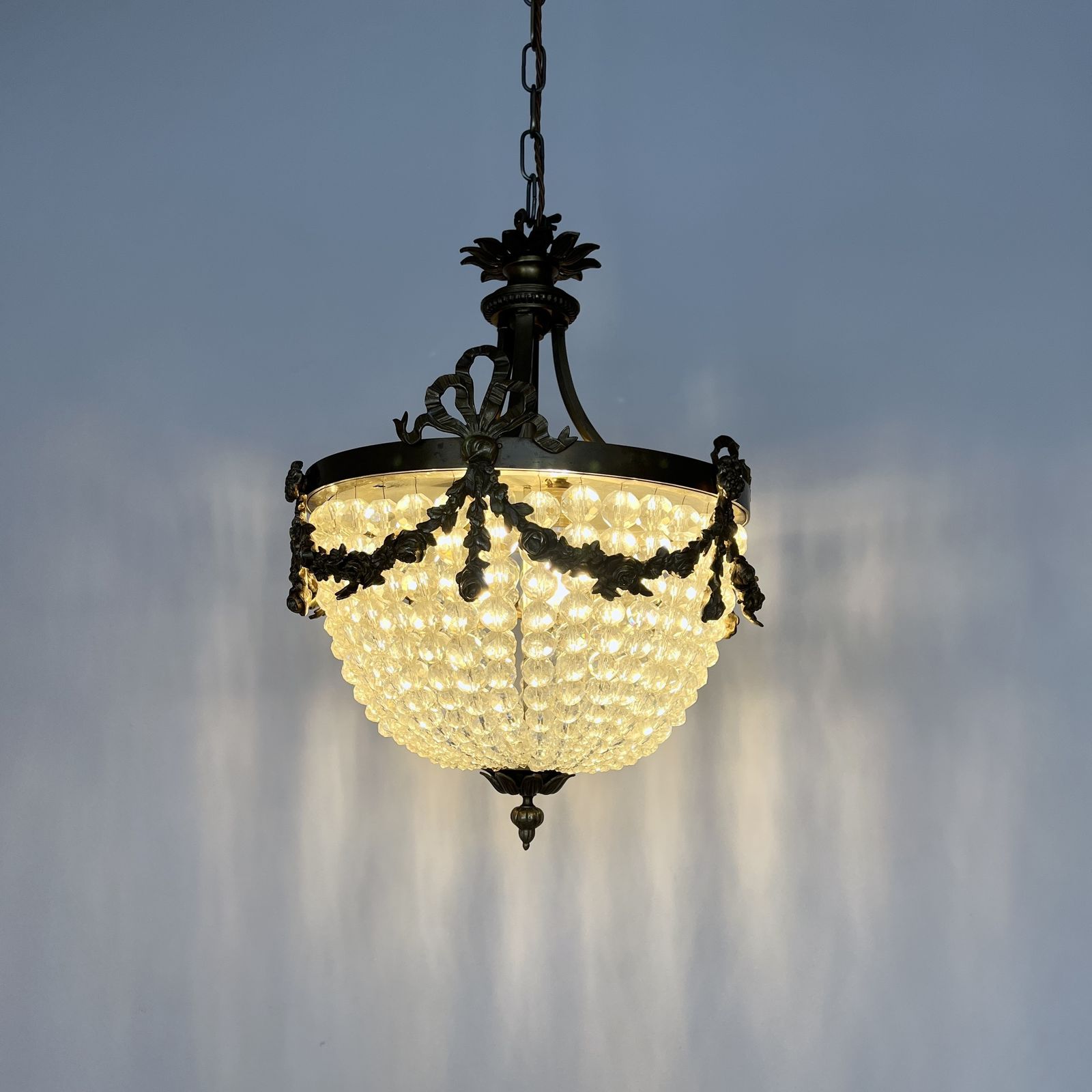 photo buy Early 20th Century Louis XVI French Basket Chandelier With Cut Glass Beads