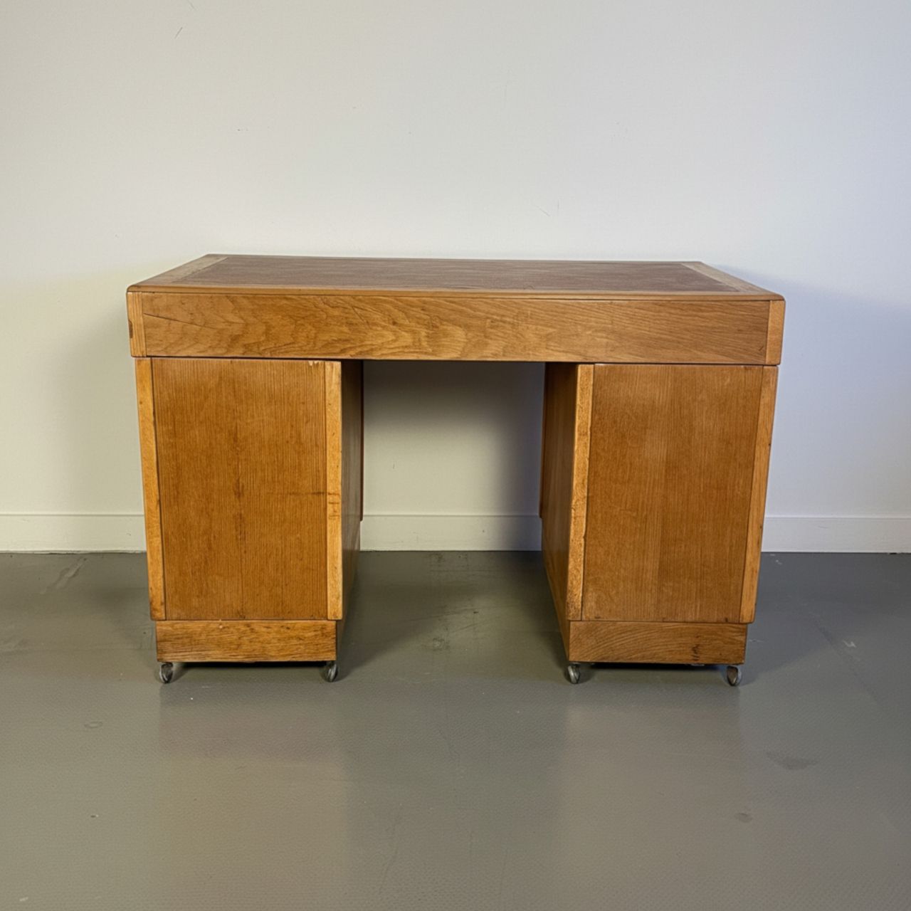 Art Deco Double Pedestal Desk, 1930s photo vintage