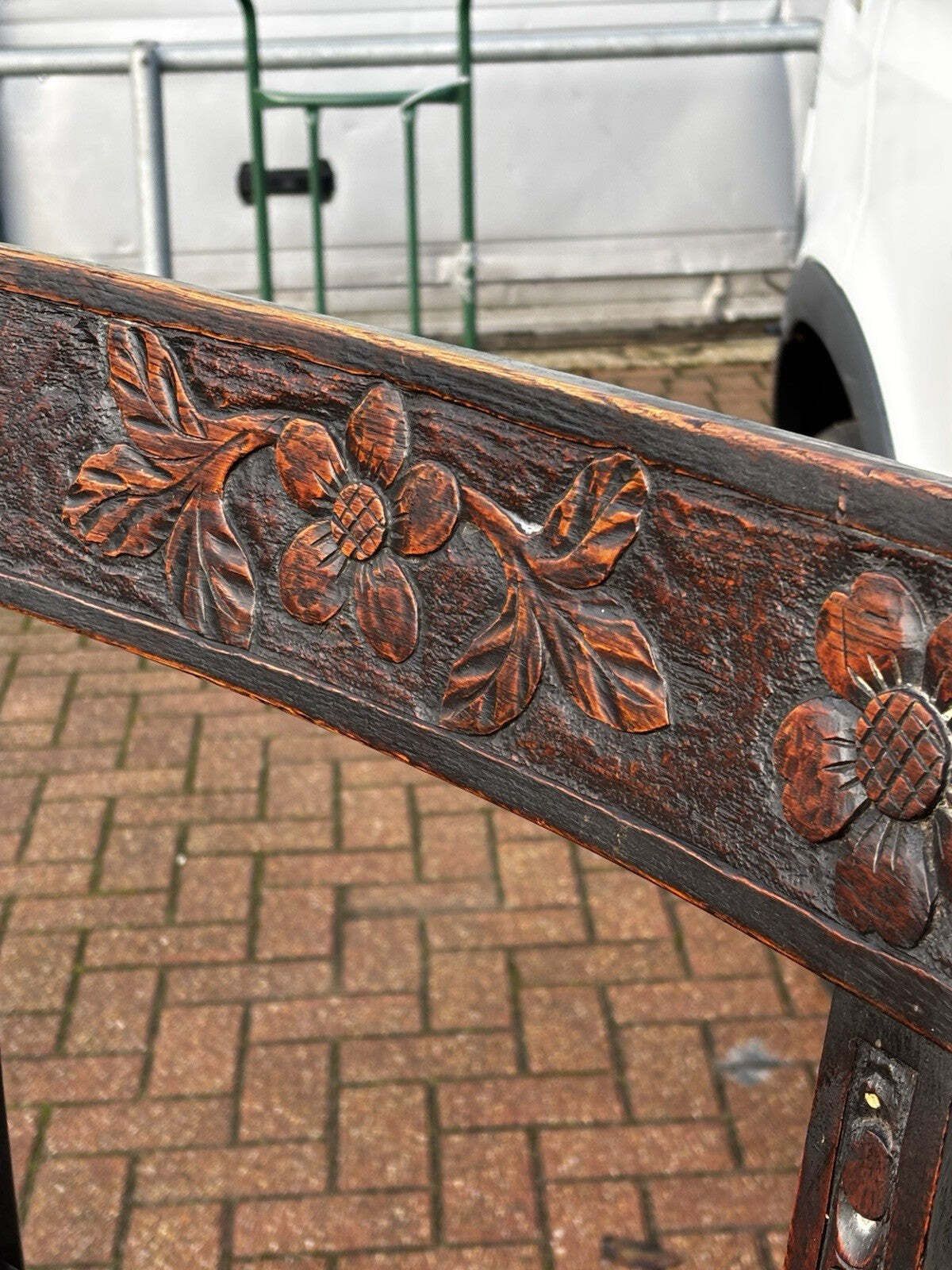 photo furniture Early English Georgian Oak Carved Armchair, Superb Quality.