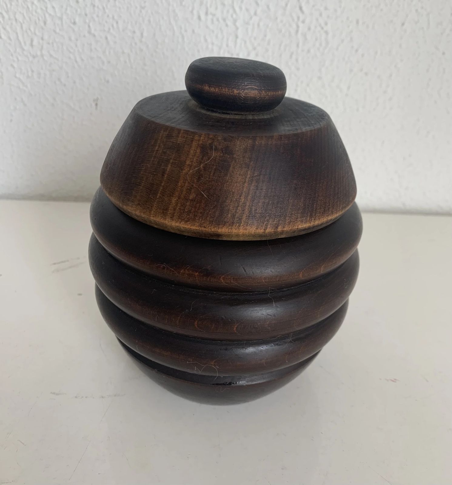 Vintage 1930s Tobacco Jar, Carved Wood, Pipe   15 X 12 Cm