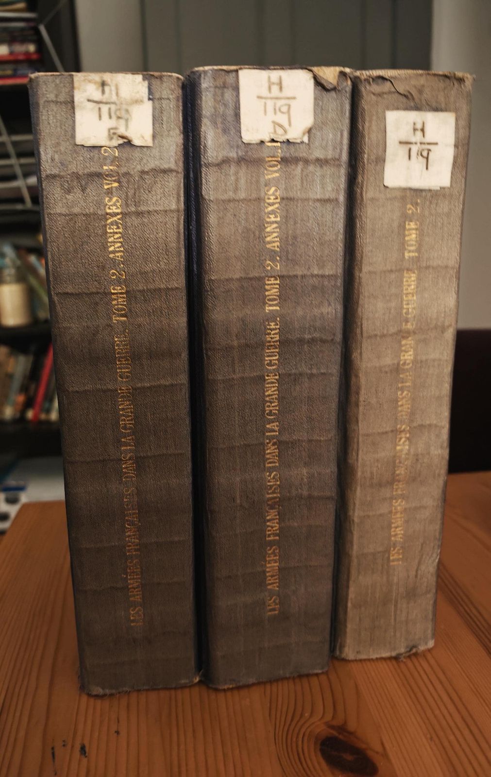 Antique "Les Armees Francaises Dans La Grande Guerre"   Tome II   Full Set   "Stabilisation Of The Front & Local Attacks"   Gd Cond   1931